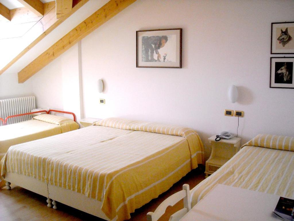 Hotel Faedo Pineta Quarto foto