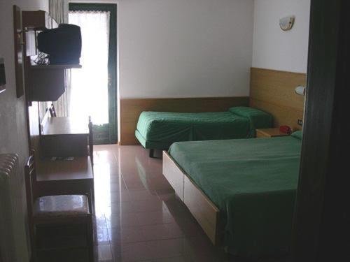 Hotel Faedo Pineta Exterior foto